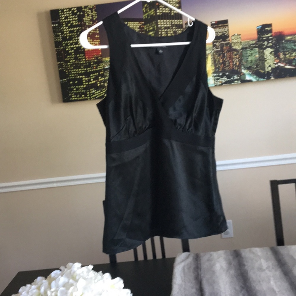 NWOT Gorgeous Banana Republic Tank